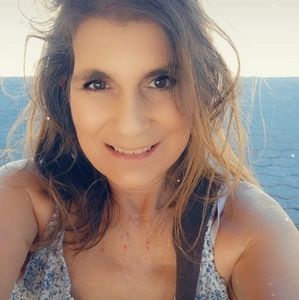 Meet your Posher, Beverly